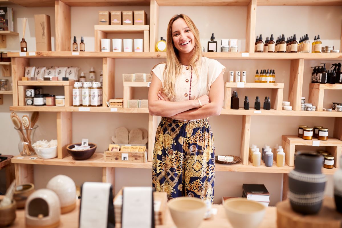 Starting an Online Business Selling Clean Cosmetics: A Comprehensive Guide for Sellers